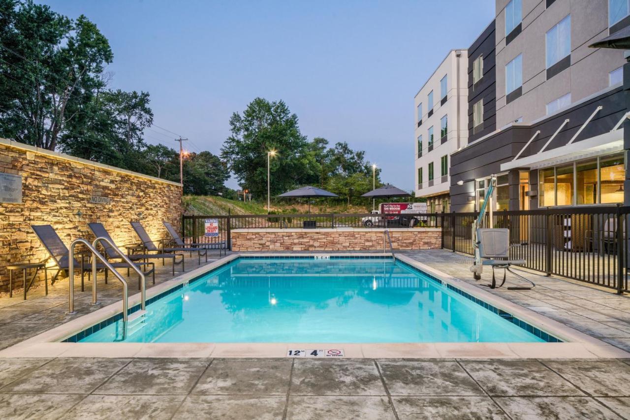 Fairfield By Marriott Inn & Suites Albertville Exterior photo